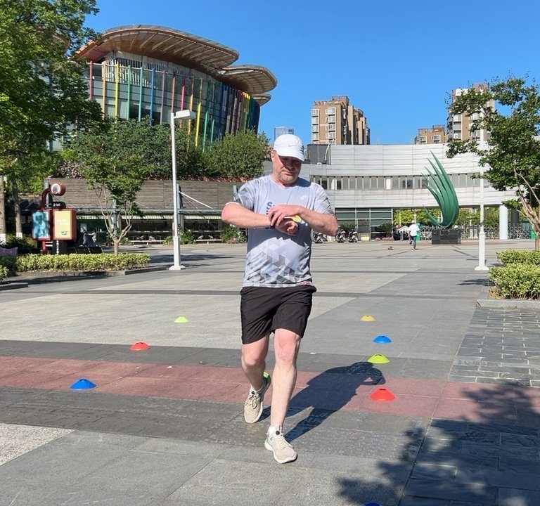 Finish photo - Thomas Evans